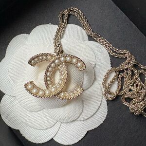 CHANEL CC Gold Pearl Pendant Necklace, Authentic